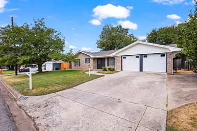 1009 Springdale Road, Bedford, TX 76021 - Photo 25