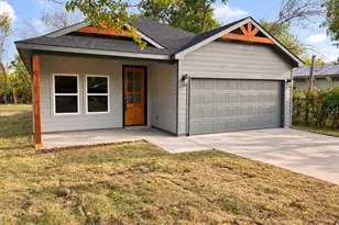 907 Travis Ave, Alvarado, TX 76009 - Photo 1