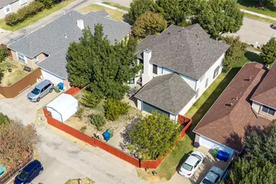 2708 Carmel Drive, Carrollton, TX 75006 - Photo 33