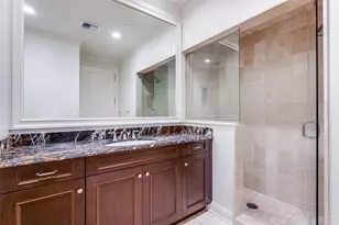 2555 N Pearl St, Dallas, TX 75201 - Photo 17