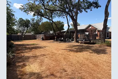 310 N Donald Street, Seymour, TX 76380 - Photo 33