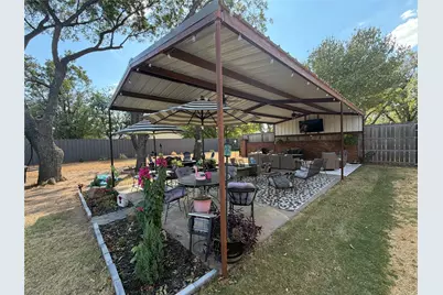 310 N Donald Street, Seymour, TX 76380 - Photo 3