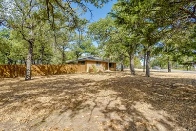 6200 Forest Hill Drive, Forest Hill, TX 76119 - Photo 3