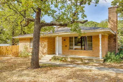 6200 Forest Hill Drive, Forest Hill, TX 76119 - Photo 5