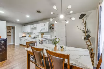 6200 Forest Hill Drive, Forest Hill, TX 76119 - Photo 15