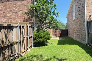2108 Harris Pl, Plano, TX 75025 - Photo 5