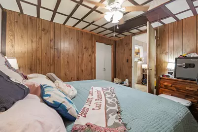 706 W Lone Star Avenue, Cleburne, TX 76033 - Photo 17