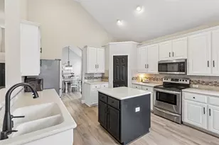7914 Kings Ct, Rowlett, TX 75089 - Photo 11