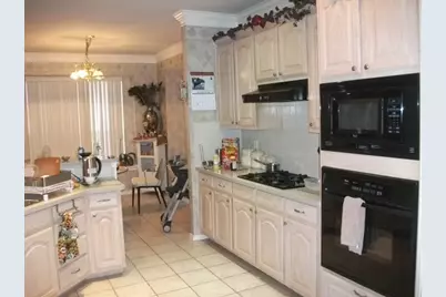 12721 Red Cedar Drive, Fort Worth, TX 76040 - Photo 9