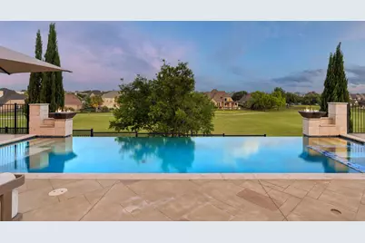 1013 Excalibur Boulevard, Lewisville, TX 75056 - Photo 9