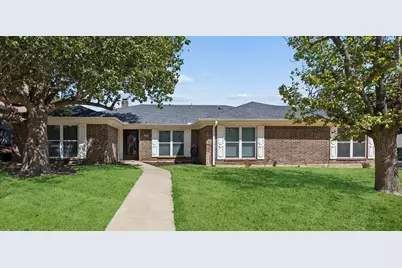 900 Rosewood Court, Euless, TX 76039 - Photo 1