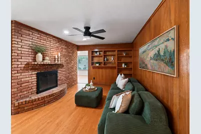 520 Circleview Drive N, Hurst, TX 76054 - Photo 15