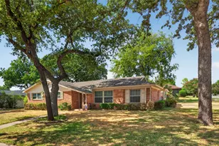 520 Circleview Dr N, Hurst, TX 76054 - Photo 39