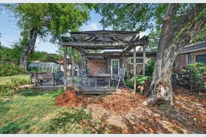 520 Circleview Drive N, Hurst, TX 76054 - Photo 31