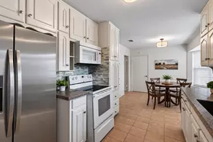 520 Circleview Dr N, Hurst, TX 76054 - Photo 7