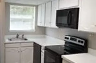 2415 S Graham Dr, Arlington, TX 76013 - Photo 3