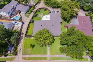 2677 Heatherwood Dr, Dallas, TX 75228 - Photo 37