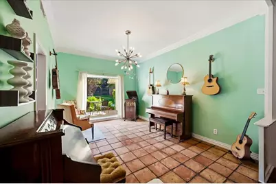 805 Shadycreek Court, Arlington, TX 76013 - Photo 13