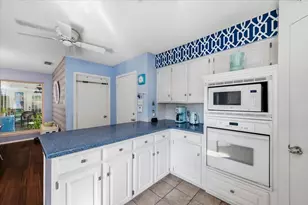 805 Shadycreek Ct, Arlington, TX 76013 - Photo 9