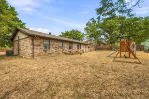 525 Vine St, Weatherford, TX 76086 - Photo 25