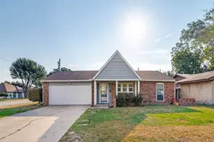 736 Melinda Dr, Mesquite, TX 75149 - Photo 1