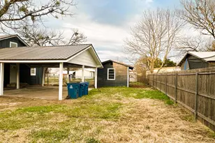 413 E 3rd St, Blooming Grove, TX 76626 - Photo 21
