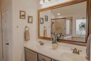 1317 Monticello Dr, Burleson, TX 76028 - Photo 29
