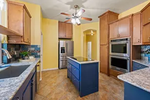 2233 Wembley Wood Ln, Bedford, TX 76022 - Photo 5