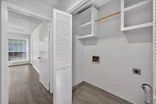 8550 Fair Oaks Crossing, Dallas, TX 75243 - Photo 25