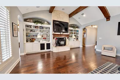1729 Bent Tree Court, Granbury, TX 76049 - Photo 7