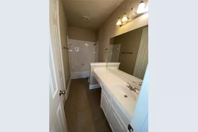 10045 Bluewater Terrace, Irving, TX 75063 - Photo 25