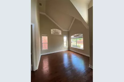 10045 Bluewater Terrace, Irving, TX 75063 - Photo 11