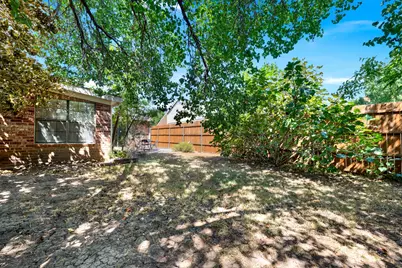 108 Kingsbridge Drive, Garland, TX 75040 - Photo 31