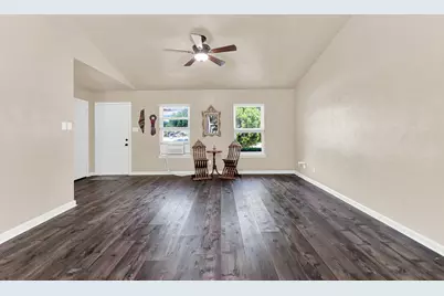108 Kingsbridge Drive, Garland, TX 75040 - Photo 15