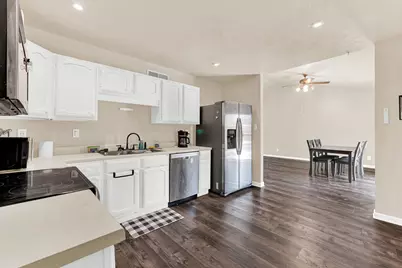 108 Kingsbridge Drive, Garland, TX 75040 - Photo 7