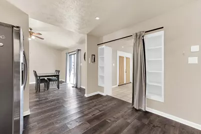 108 Kingsbridge Drive, Garland, TX 75040 - Photo 11