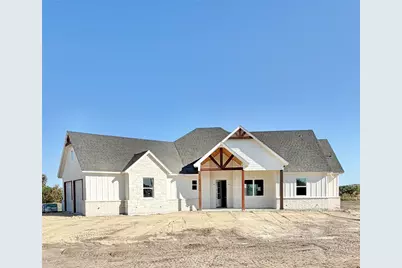 2009 Collin Street, Weatherford, TX 76085 - Photo 3