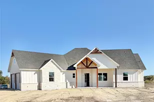 2009 Collin St, Weatherford, TX 76085 - Photo 3