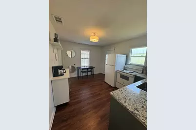 108 NW 30th Street, Fort Worth, TX 76106 - Photo 5
