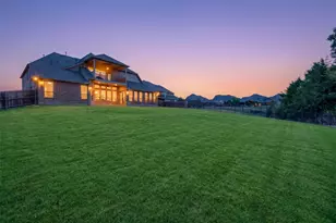 9002 Forest Park Ct, Rowlett, TX 75089 - Photo 25