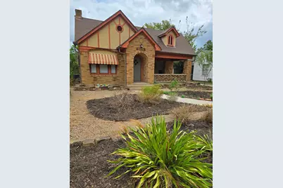 320 Emma Street, Fort Worth, TX 76111 - Photo 1