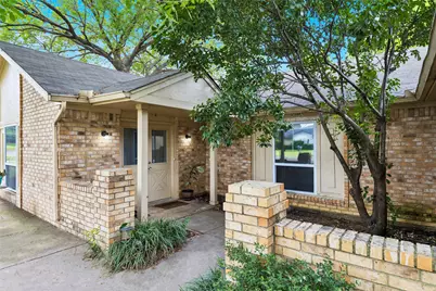 1016 Hazelwood Drive, Mansfield, TX 76063 - Photo 3