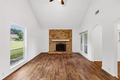 1016 Hazelwood Drive, Mansfield, TX 76063 - Photo 7
