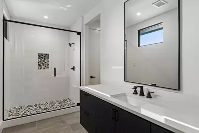 8546 Glencrest Lane, Dallas, TX 75209 - Photo 35