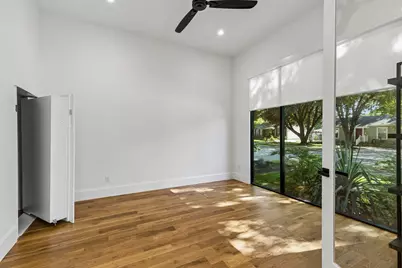 8546 Glencrest Lane, Dallas, TX 75209 - Photo 5