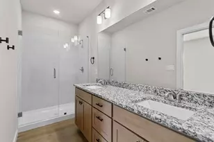 316 W Gambrell St, Fort Worth, TX 76115 - Photo 17