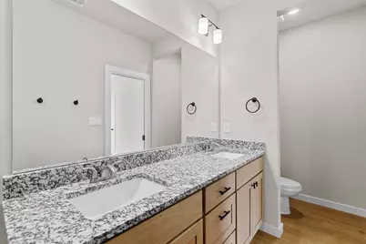 316 W Gambrell Street, Fort Worth, TX 76115 - Photo 19