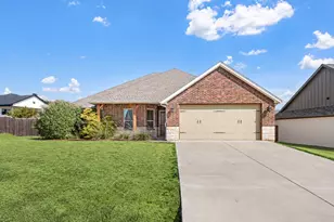 5002 Wearing Way Dr, Granbury, TX 76049 - Photo 1