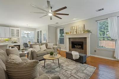 204 S Village Drive, McKinney, TX 75072 - Photo 7