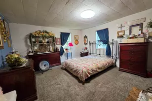 736 N Robinson St, Cleburne, TX 76031 - Photo 9